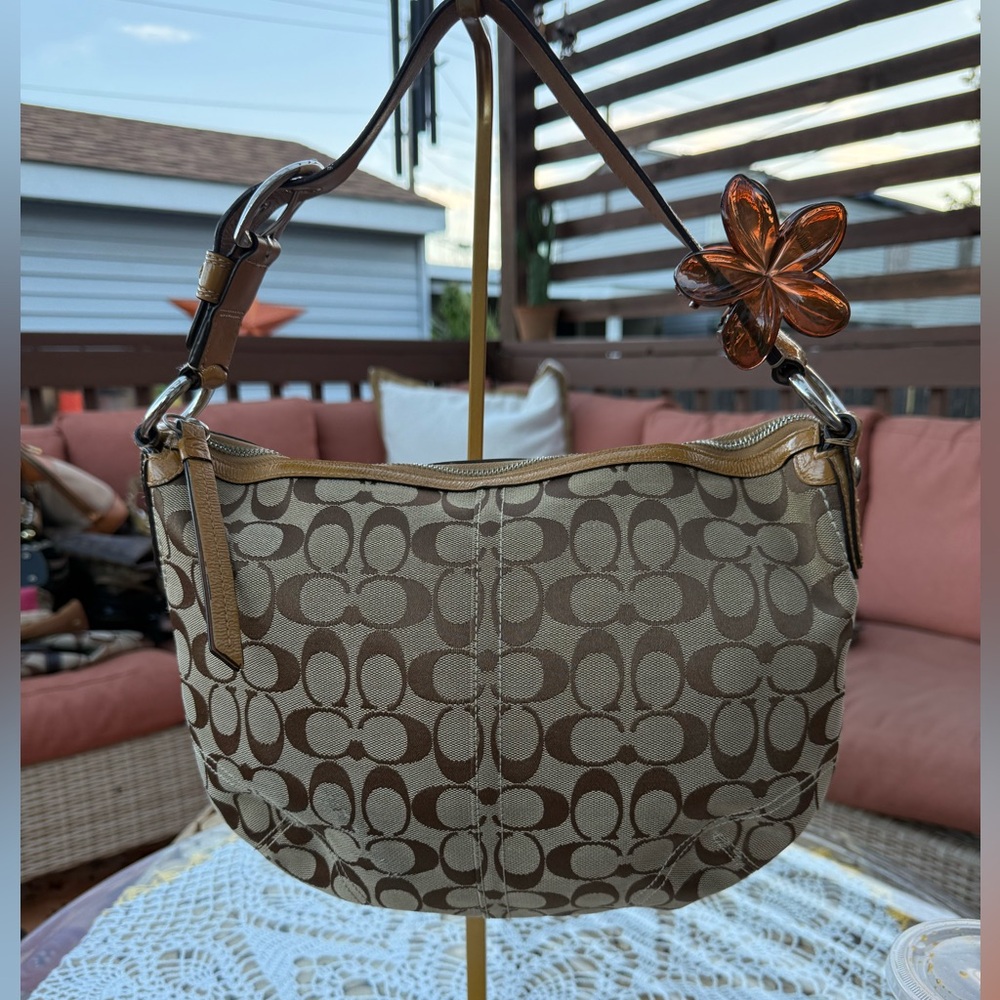 Coach Y2K Tan patent Leather and signature C hobo shoulder  Handbag